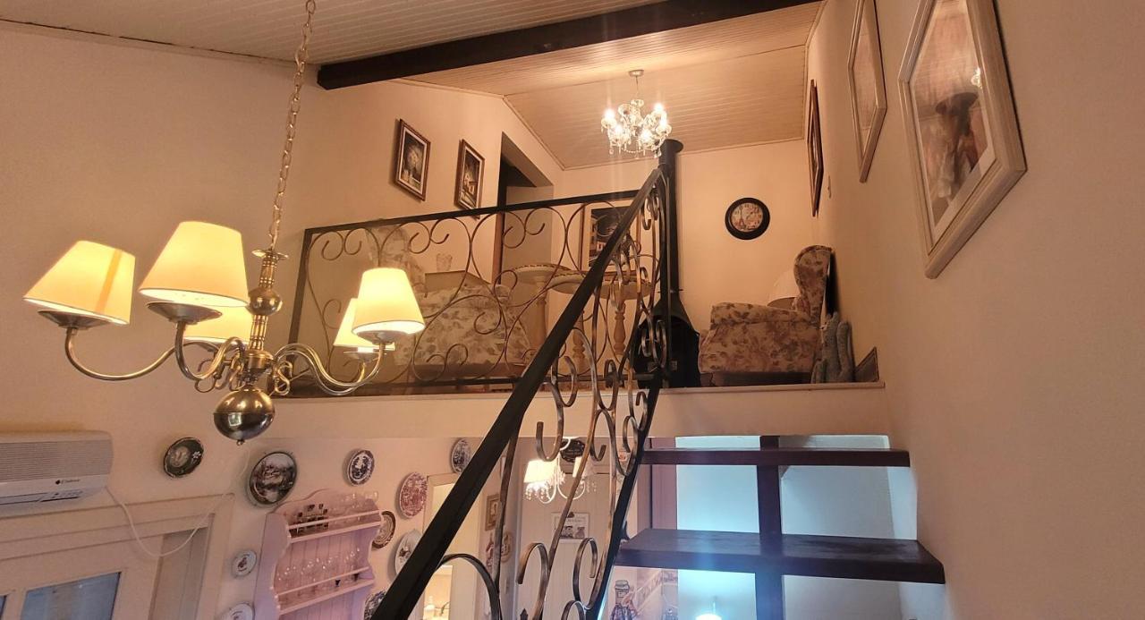 Apto 4 Pessoas Cantinho Da Mimosa A 4 Min Do Centro, Prox Ao Lagonegro Com Wi-fi Aceita Pet Apartment *